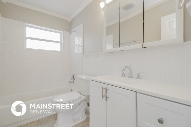 Building Photo - 509 Roy Blvd