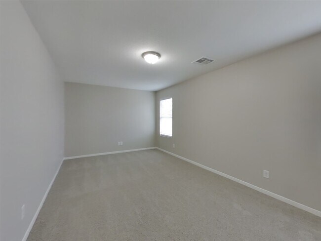 Building Photo - 16821 Greenhouse St