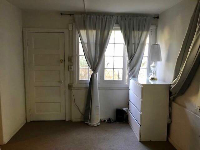 Bedroom - 3113 Raymond Ave