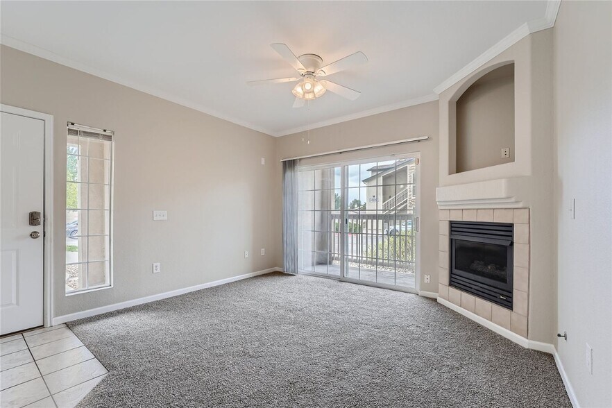 Building Photo - 10070 E Carolina Dr