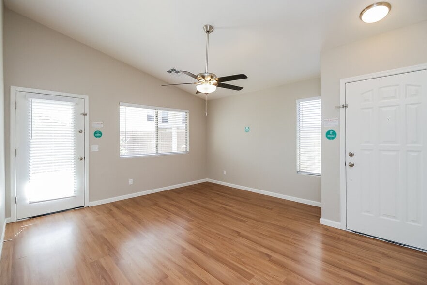 Building Photo - 16583 W Moreland St