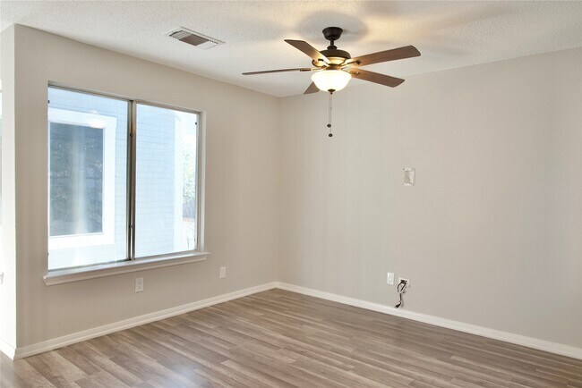 Building Photo - 4703 Cashel Glen Dr