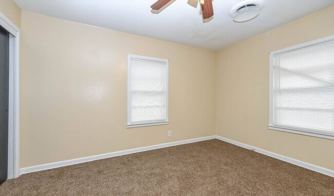 Building Photo - 613 N 22nd St