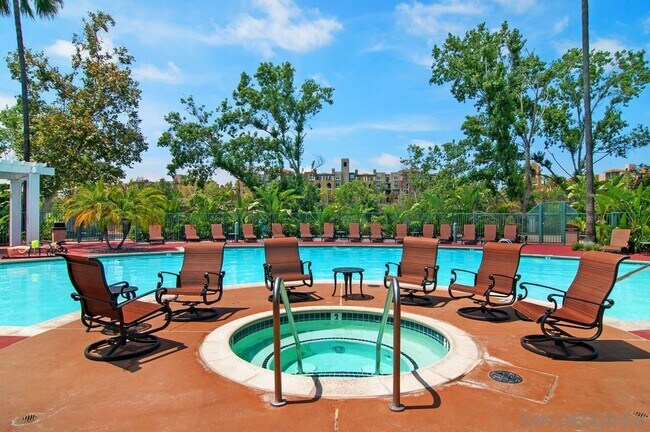 Building Photo - Two Bedroom Condo in the Heart of Mission Valley