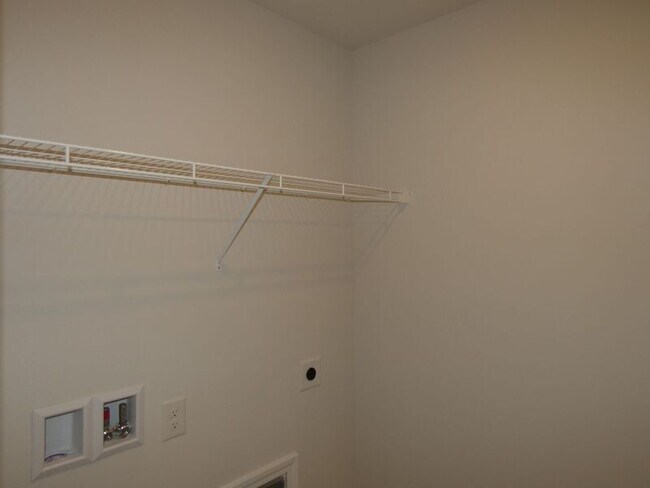Building Photo - 8617 Tarsus Dr