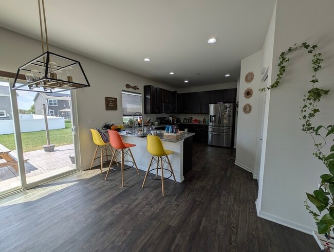 Building Photo - 3759 St James Ct