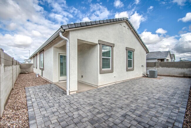 Building Photo - 1749 W Stealth Ave