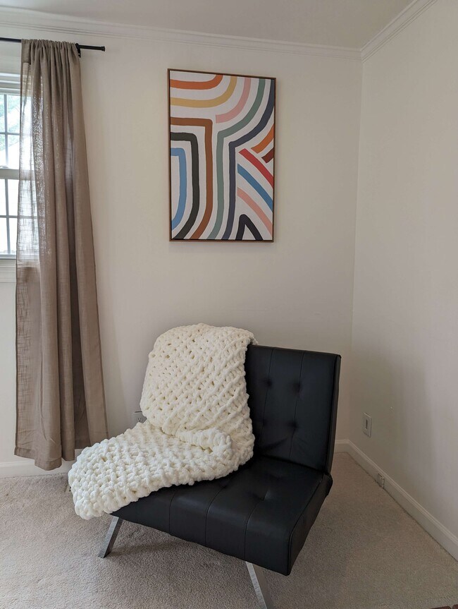 Building Photo - 1805 Bennett St