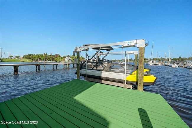 Building Photo - 973 N Harbor City Blvd