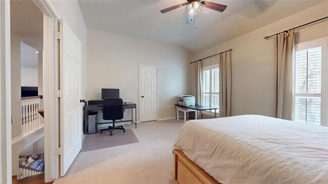 Building Photo - 1323 Hillside Forest Dr