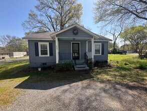 Building Photo - Walking distance to Downtown Kings Mountain, NC  =