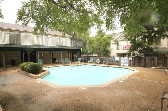 Building Photo - 3635 Garden Brook Dr