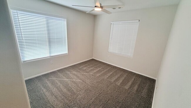 Building Photo - 45677 W Ranch Rd