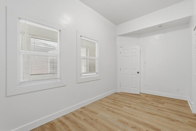 Building Photo - University of Utah Student Housing