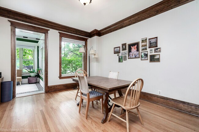 Building Photo - 5121 S Ellis Ave