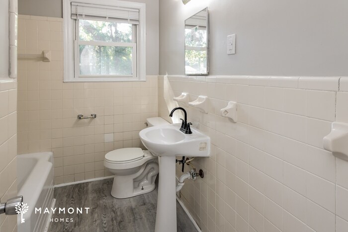 Building Photo - 3416 Truman St