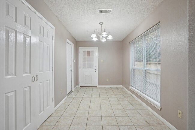 Building Photo - 100 Westpark Dr