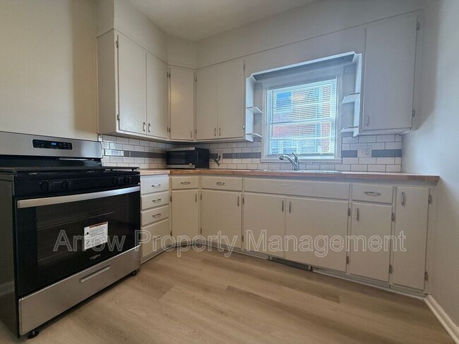 Primary Photo - 136 N 27th St