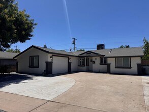 Building Photo - Newly Remolded 3 Bedroom, 2 Bath Home