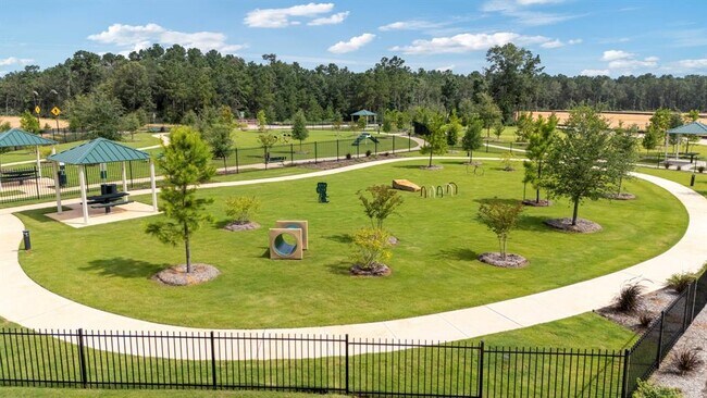 Building Photo - 15667 Honey Cv Dr