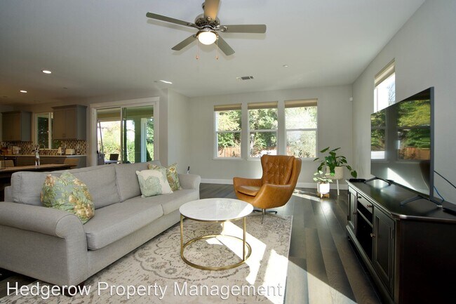 Building Photo - 4 br, 3 bath House - 2071 Morlan Drive