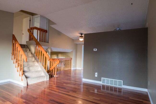 Building Photo - Charming 3-Bedroom Home with Stunning Pike...