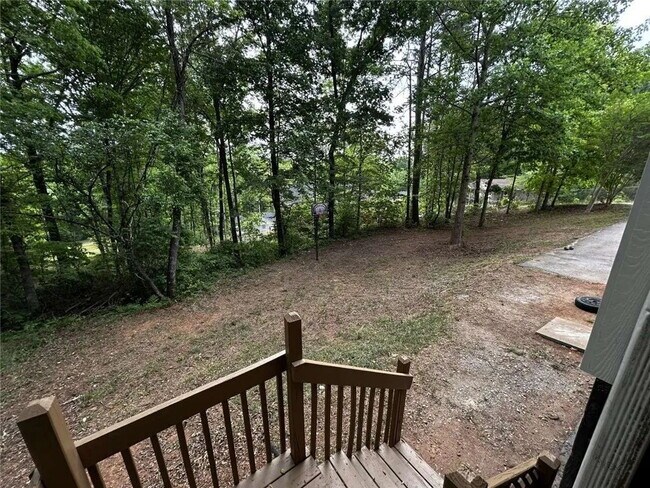 Building Photo - Remodeled 3 Bedroom Home in Walhalla