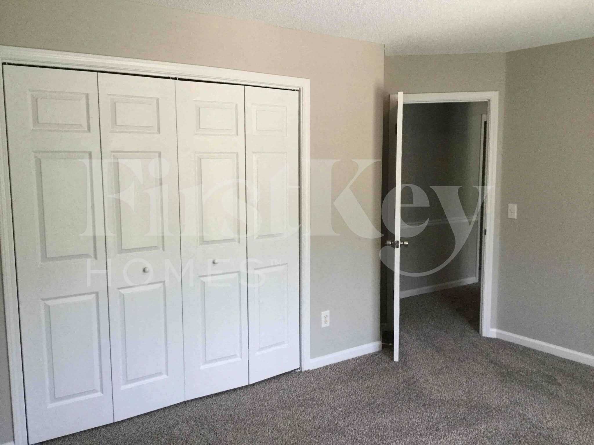 Building Photo - 8130 Stonebrook Dr