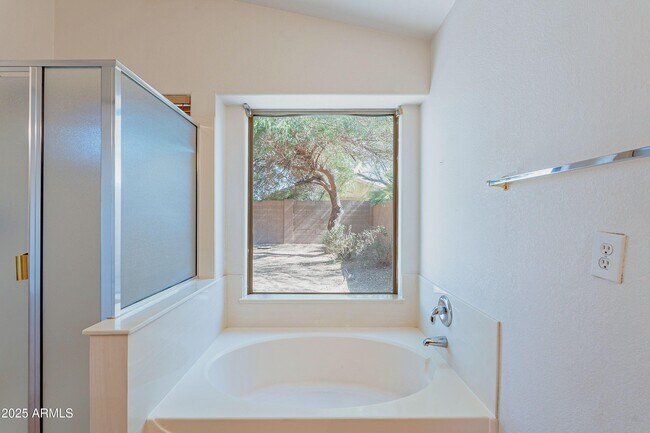 Building Photo - 43741 W Wade Dr