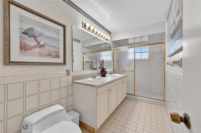 Building Photo - 7521 SW 165th Terrace