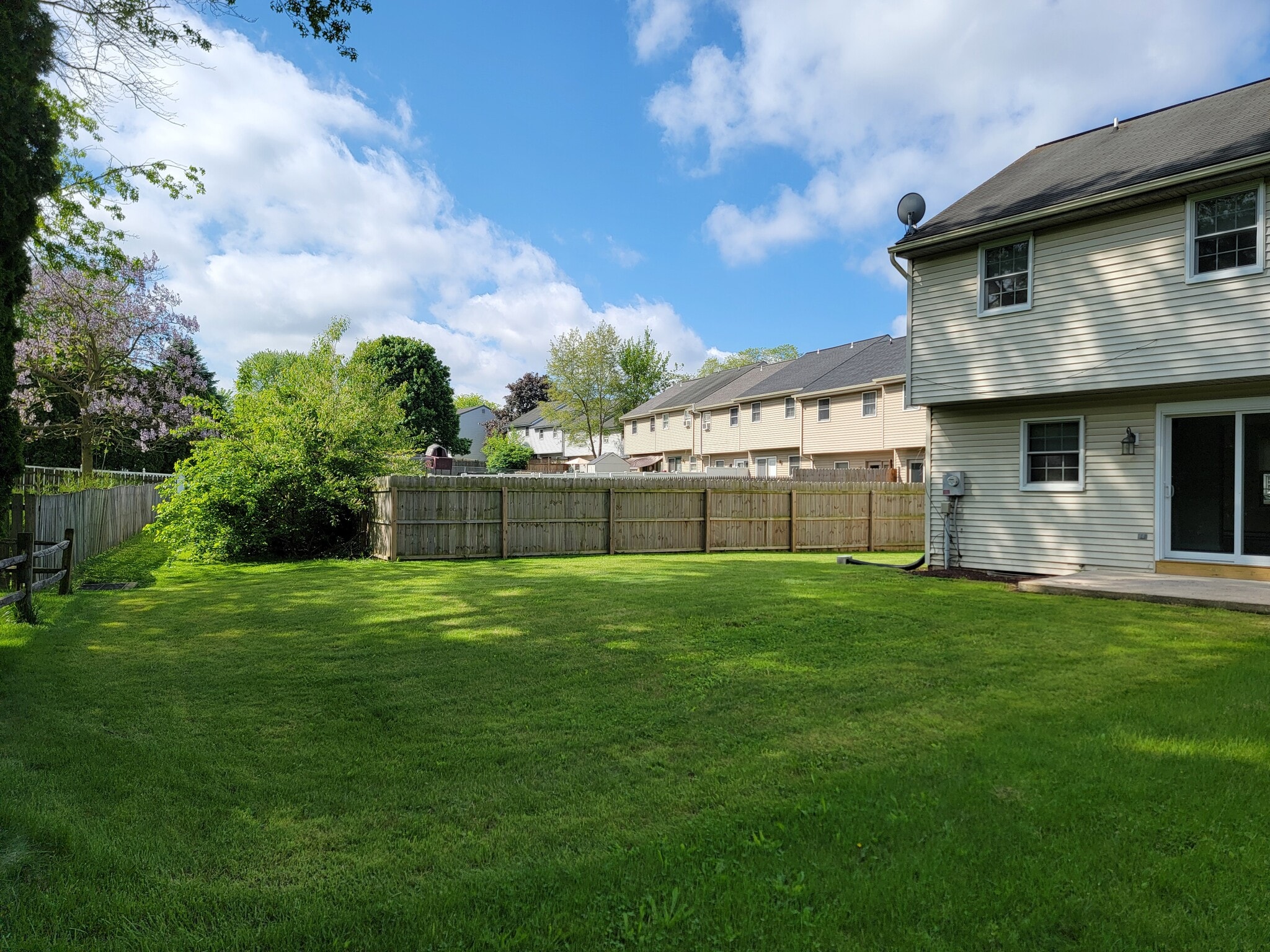 Building Photo - 32 Cranfield Ct