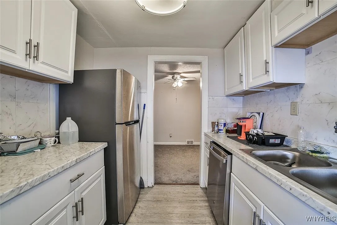 Building Photo - 660 Cleveland Dr