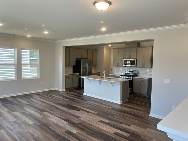 Building Photo - **3 Bed, 2.5 Bath Home for Rent @ Triple Crown in Durham**