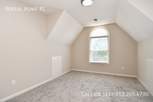 Building Photo - 11912 W 132nd St