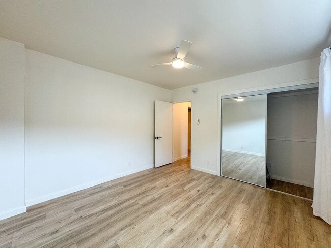 Building Photo - 170 E 2nd St