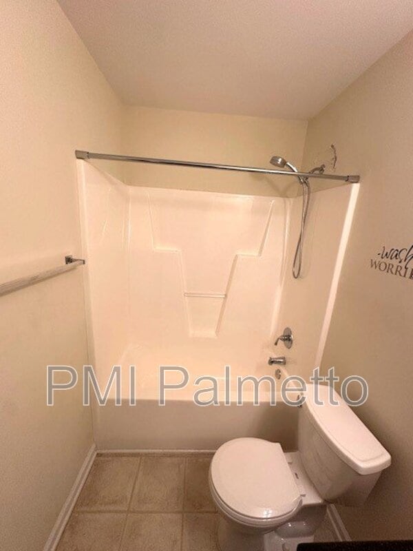 Building Photo - 414 Hawkeye Ct