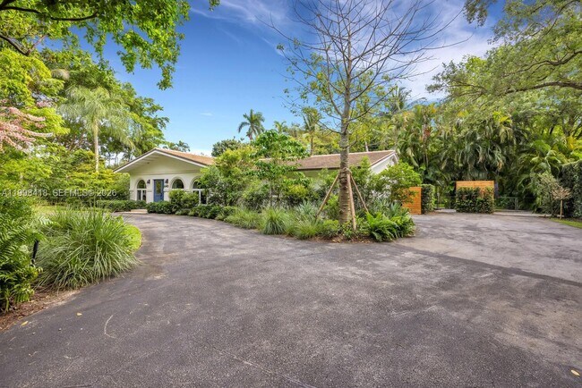 Building Photo - 6140 SW 90th St