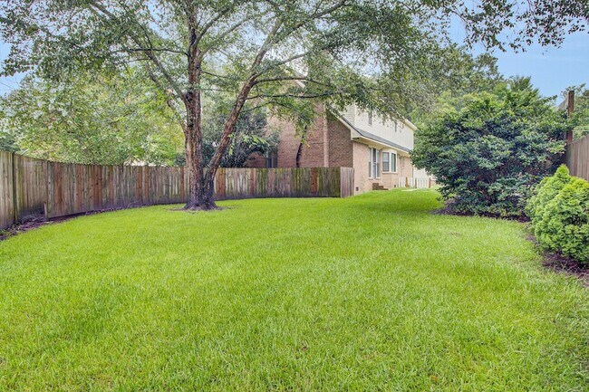 Building Photo - 8000 Eberly Ave