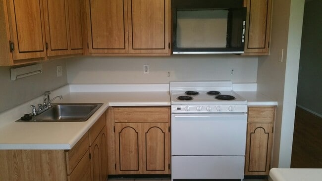 Building Photo - 10304 Bon Oak Dr