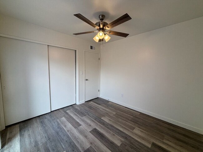 Building Photo - 5704 Wisteria Dr