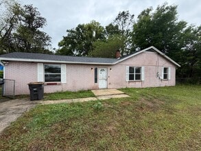 Building Photo - 3344 Soutel Dr