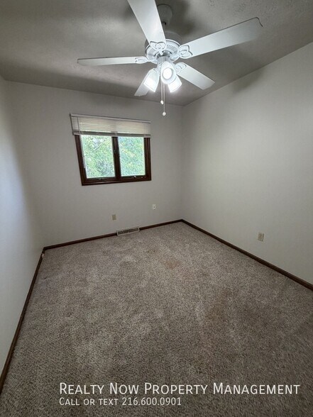 Building Photo - 21252 Goller Ave