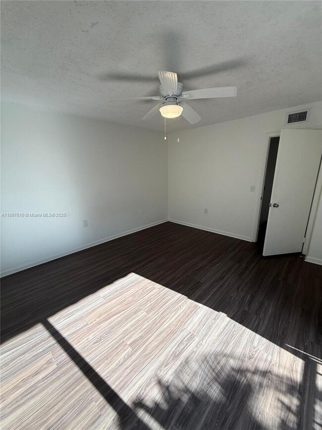 Building Photo - 738 Mill Valley Pl