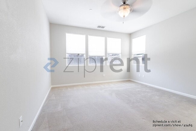 Building Photo - 776 Open Range Ave