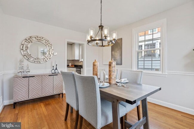 Building Photo - 2426 N Powhatan St