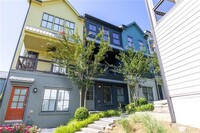Building Photo - 768 Cady Way