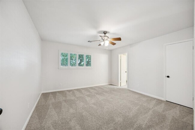 Building Photo - 12515 Woodthorpe Ln