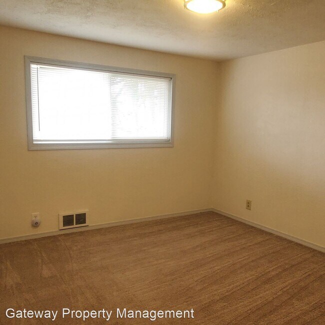 Building Photo - 2 br, 1 bath House - 580 SE Arcadia Road