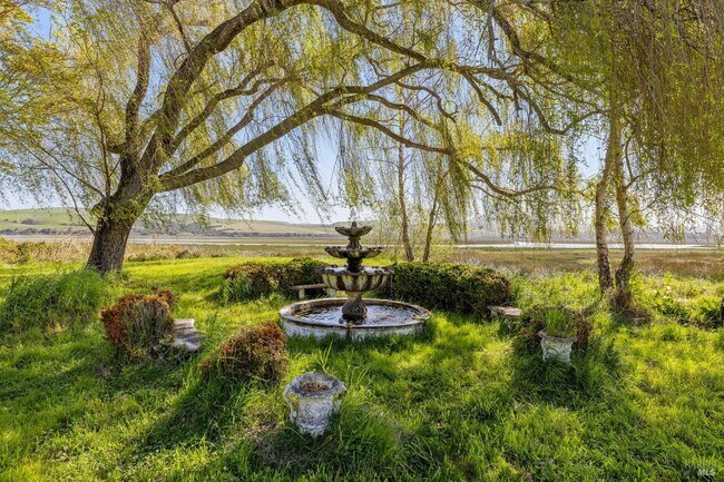 Building Photo - 12732 Sir Francis Drake Blvd