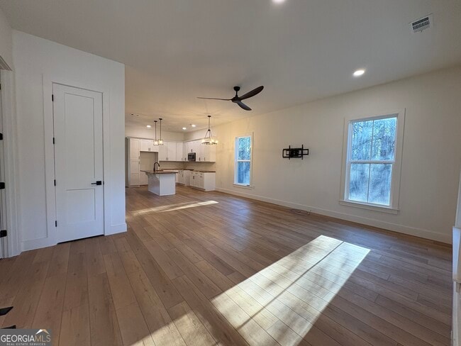 Building Photo - 435 Muskogee Trl